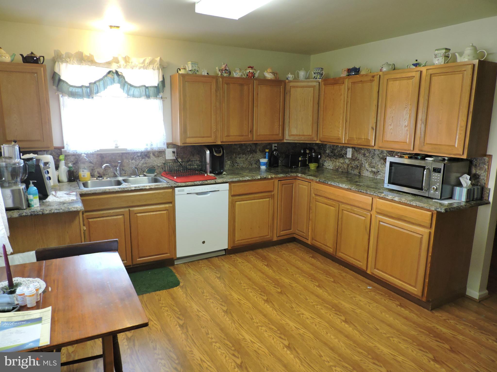704 Interval Road Hagerstown, MD 21740 - Photo 12 of 30 Kitchen