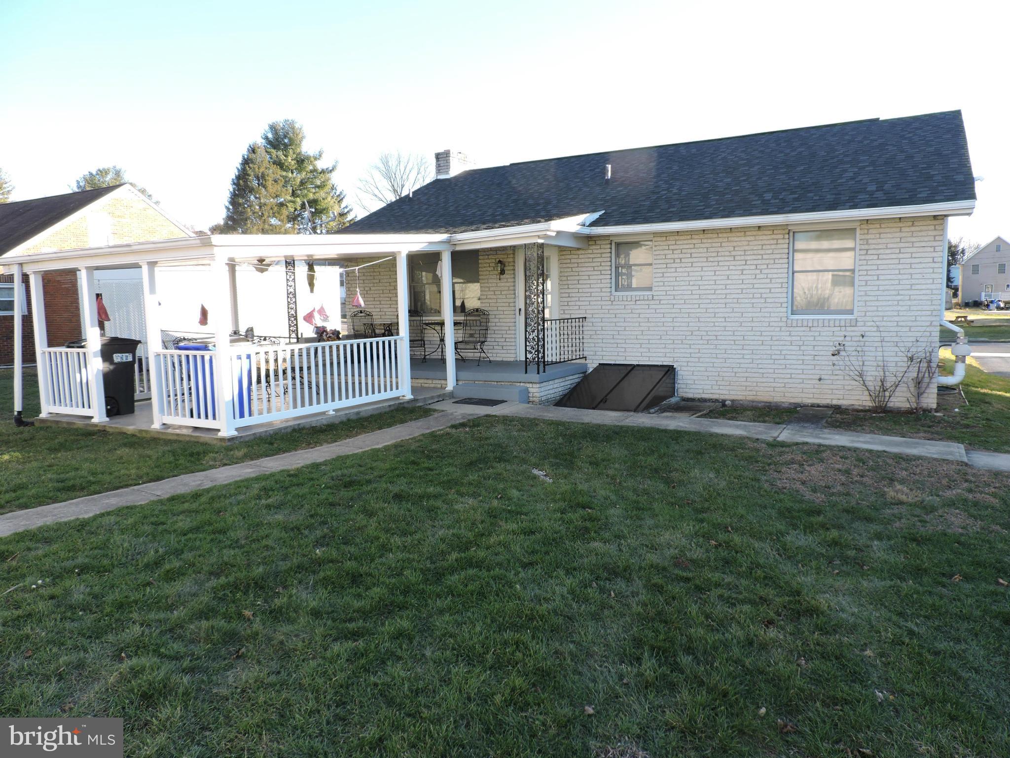 704 Interval Road Hagerstown, MD 21740 - Photo 23 of 30 Exterior (Rear)
