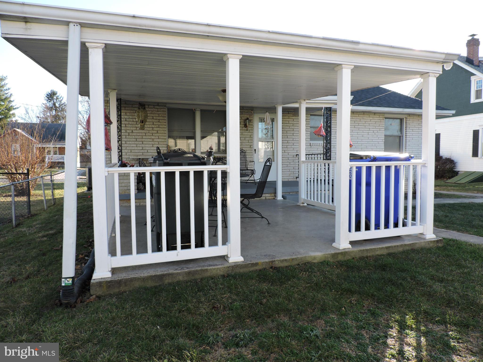 704 Interval Road Hagerstown, MD 21740 - Photo 24 of 30 Exterior (Rear)