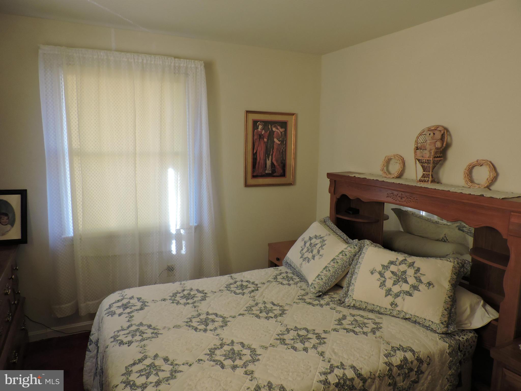 704 Interval Road Hagerstown, MD 21740 - Photo 6 of 30 Bedroom (Master)