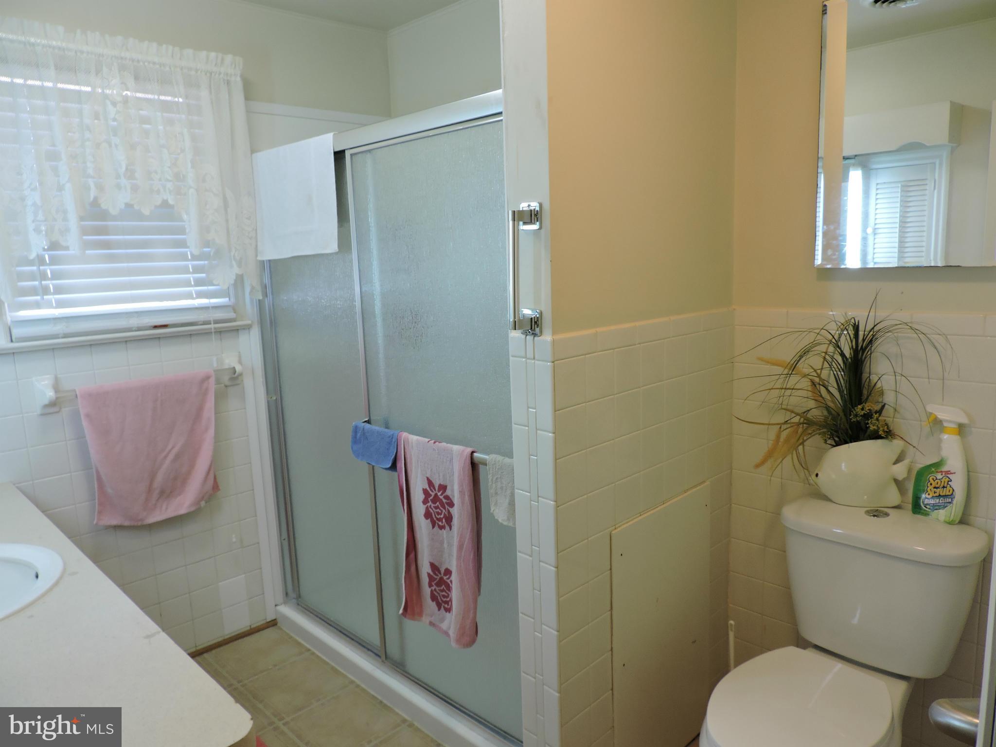 704 Interval Road Hagerstown, MD 21740 - Photo 9 of 30 Bath