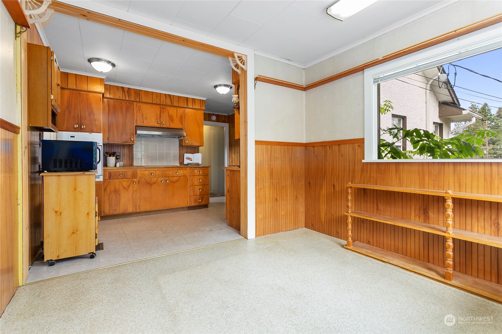 2219 Mt Baker Highway Bellingham, WA 98226 - Photo 14 of 39 a view of a bedroom with closet area