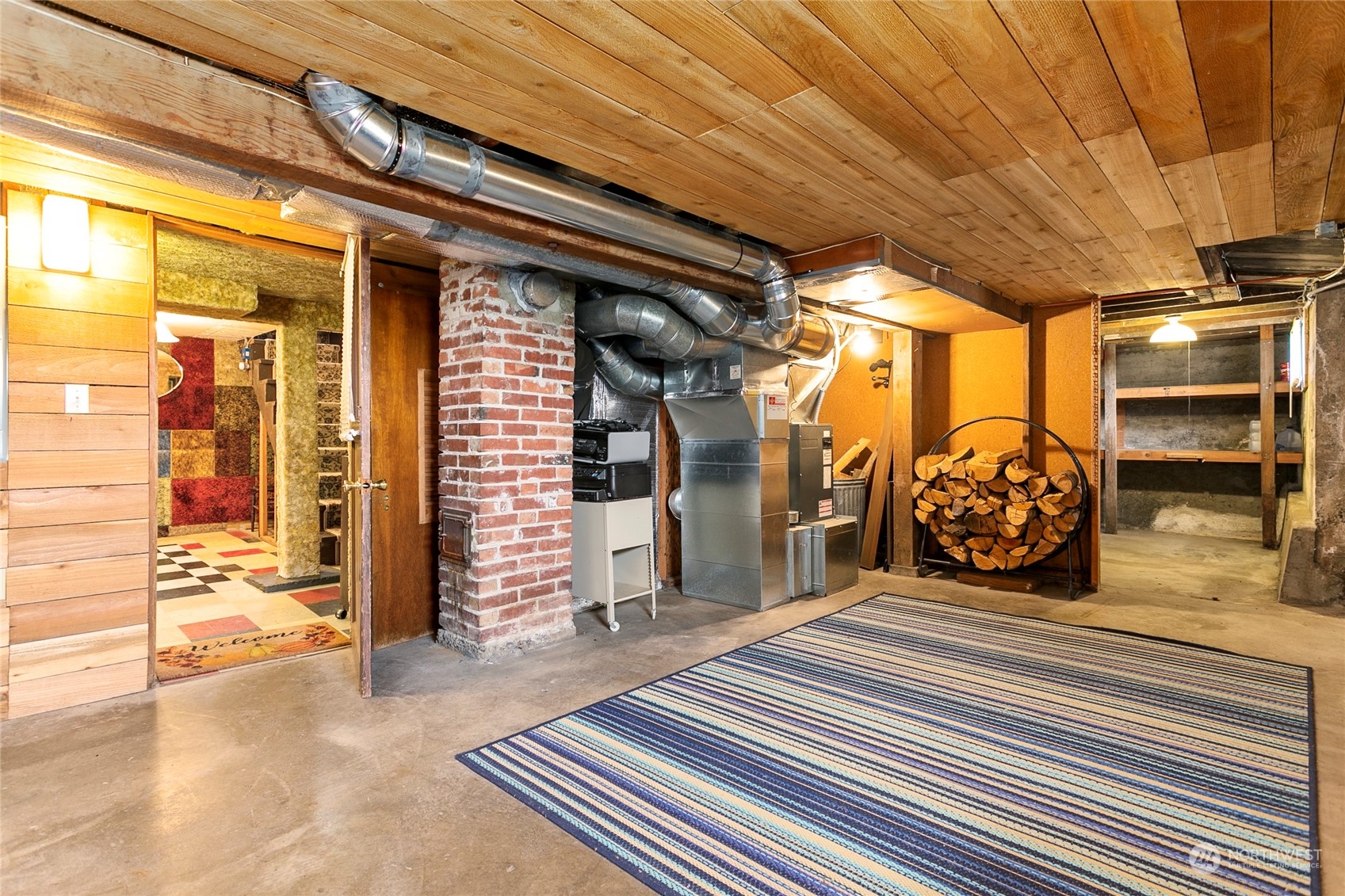 2219 Mt Baker Highway Bellingham, WA 98226 - Photo 25 of 39 a view of a room with gym equipment