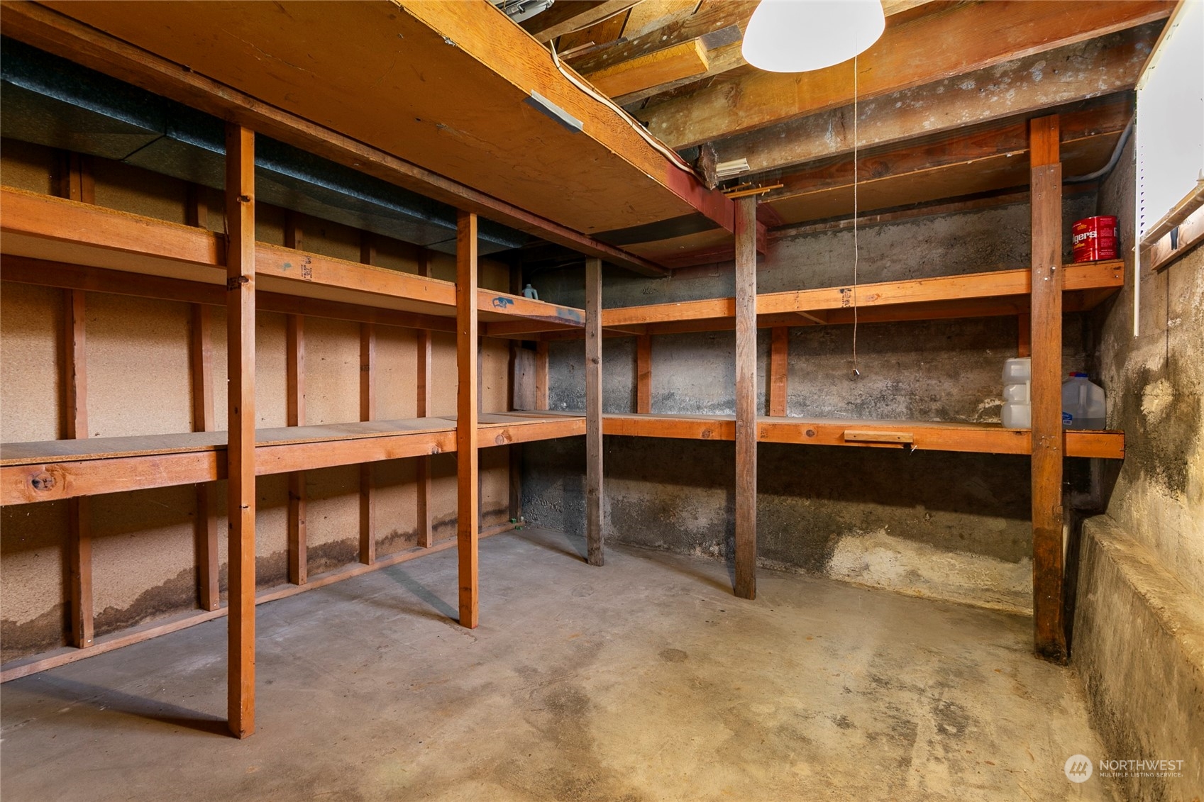 2219 Mt Baker Highway Bellingham, WA 98226 - Photo 28 of 39 a view of an empty room with cabinet