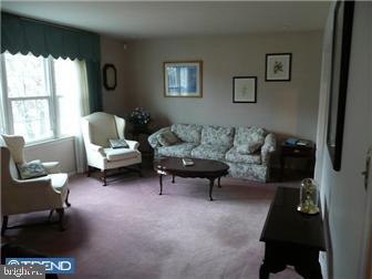 1133 West Warren Road West Chester, PA 19382 - Photo 5 of 10 Living Room
