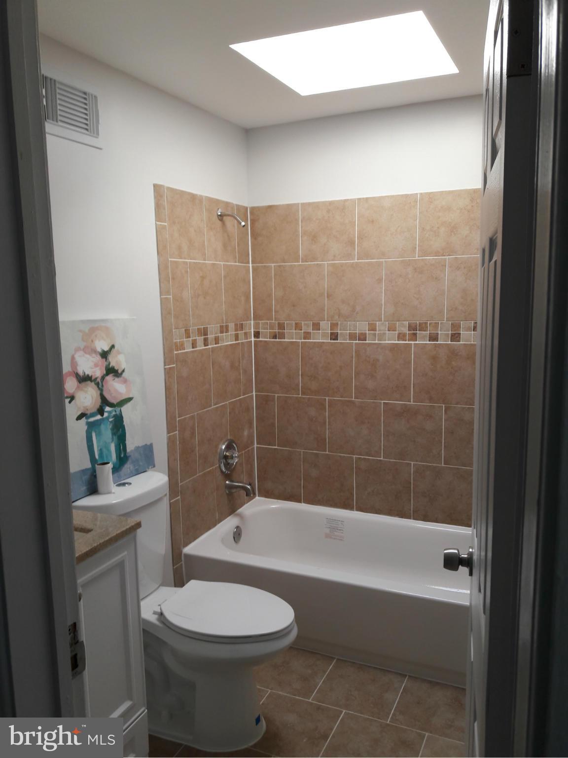 4523 Manorview Road Baltimore, MD 21229 - Photo 18 of 21 Bath
