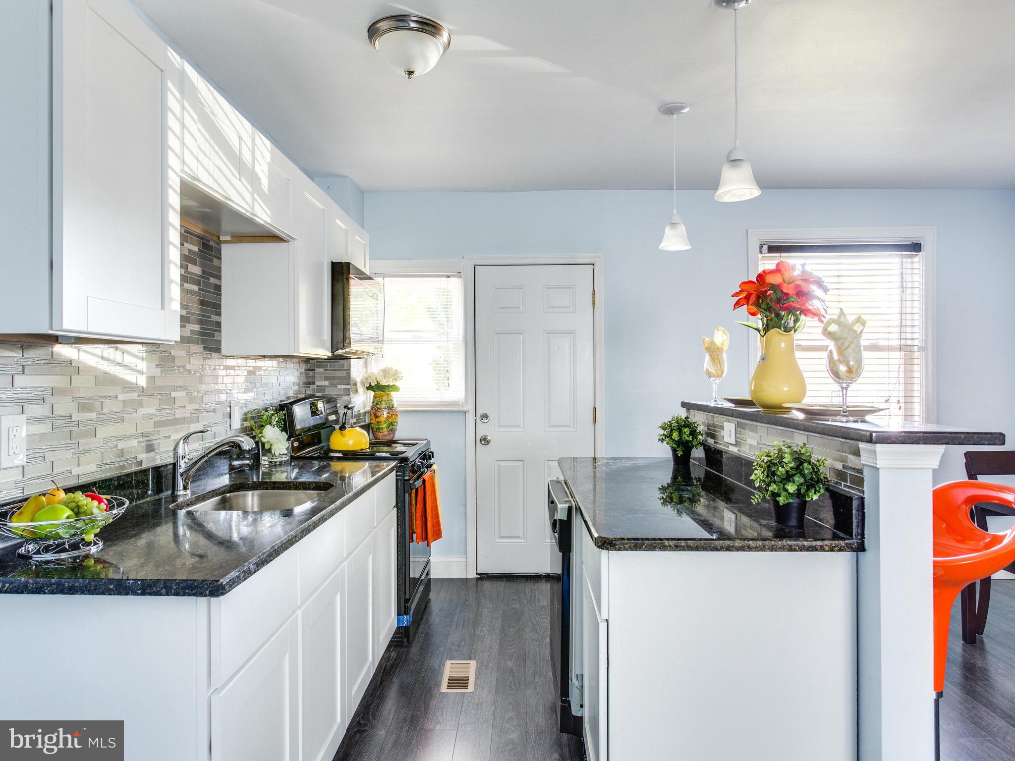 4523 Manorview Road Baltimore, MD 21229 - Photo 10 of 21 Kitchen