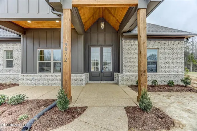 $569,500 | 9072 Treadway Creek, Hernando, MS 38632