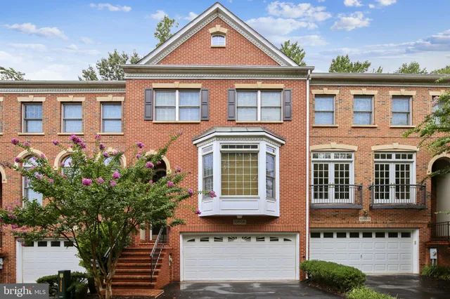 $4,100 | 10555 Tuckerman Heights Circle, North Bethesda, MD 20852