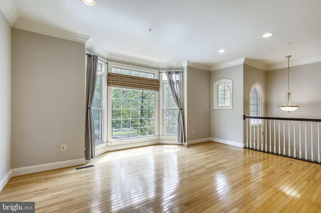 $4,100 | 10555 Tuckerman Heights Circle, North Bethesda, MD 20852