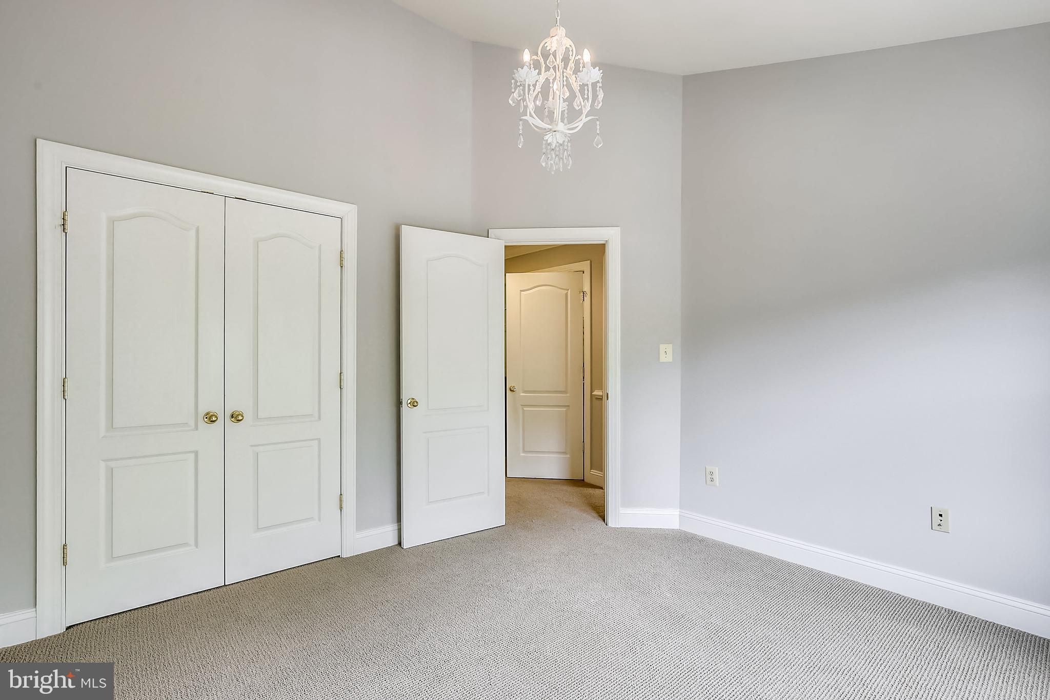 10555 Tuckerman Heights Circle North Bethesda, MD 20852 - Photo 41 of 66