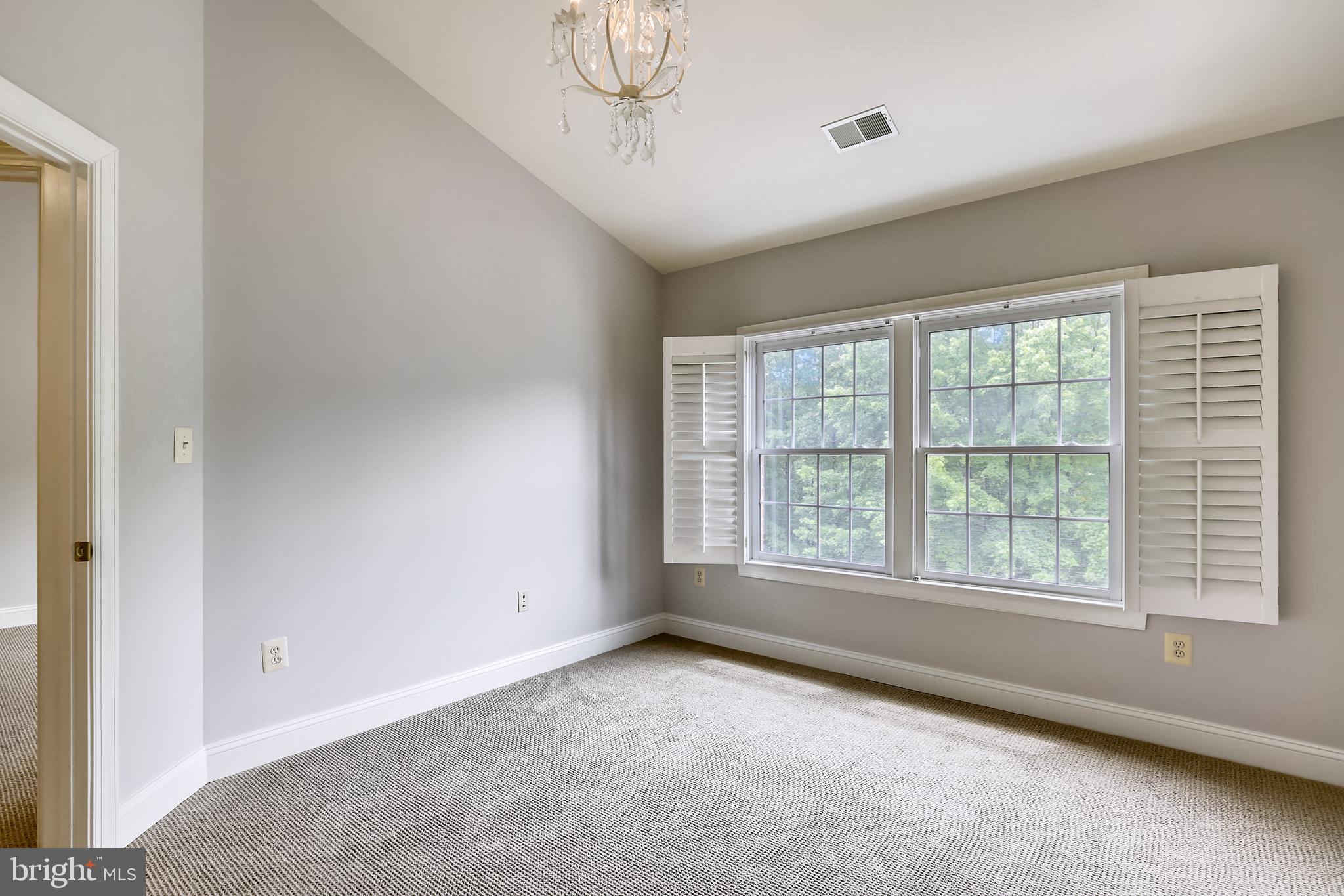 10555 Tuckerman Heights Circle North Bethesda, MD 20852 - Photo 43 of 66
