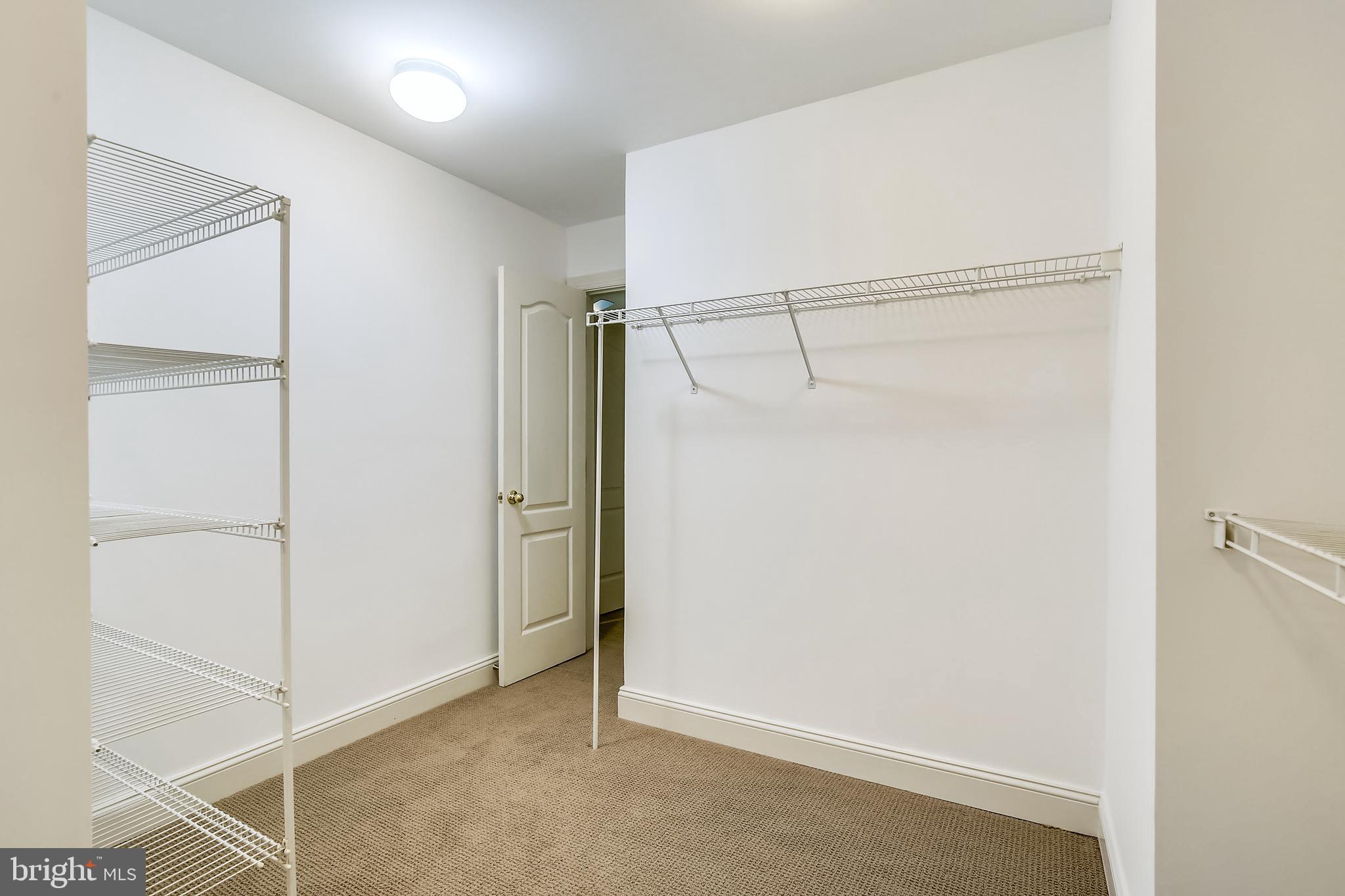 10555 Tuckerman Heights Circle North Bethesda, MD 20852 - Photo 44 of 66