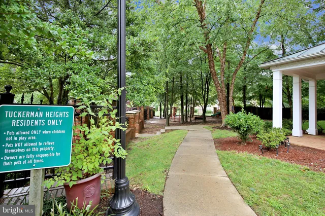 $4,100 | 10555 Tuckerman Heights Circle, North Bethesda, MD 20852