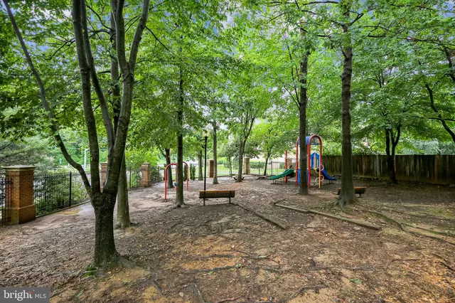 $4,100 | 10555 Tuckerman Heights Circle, North Bethesda, MD 20852