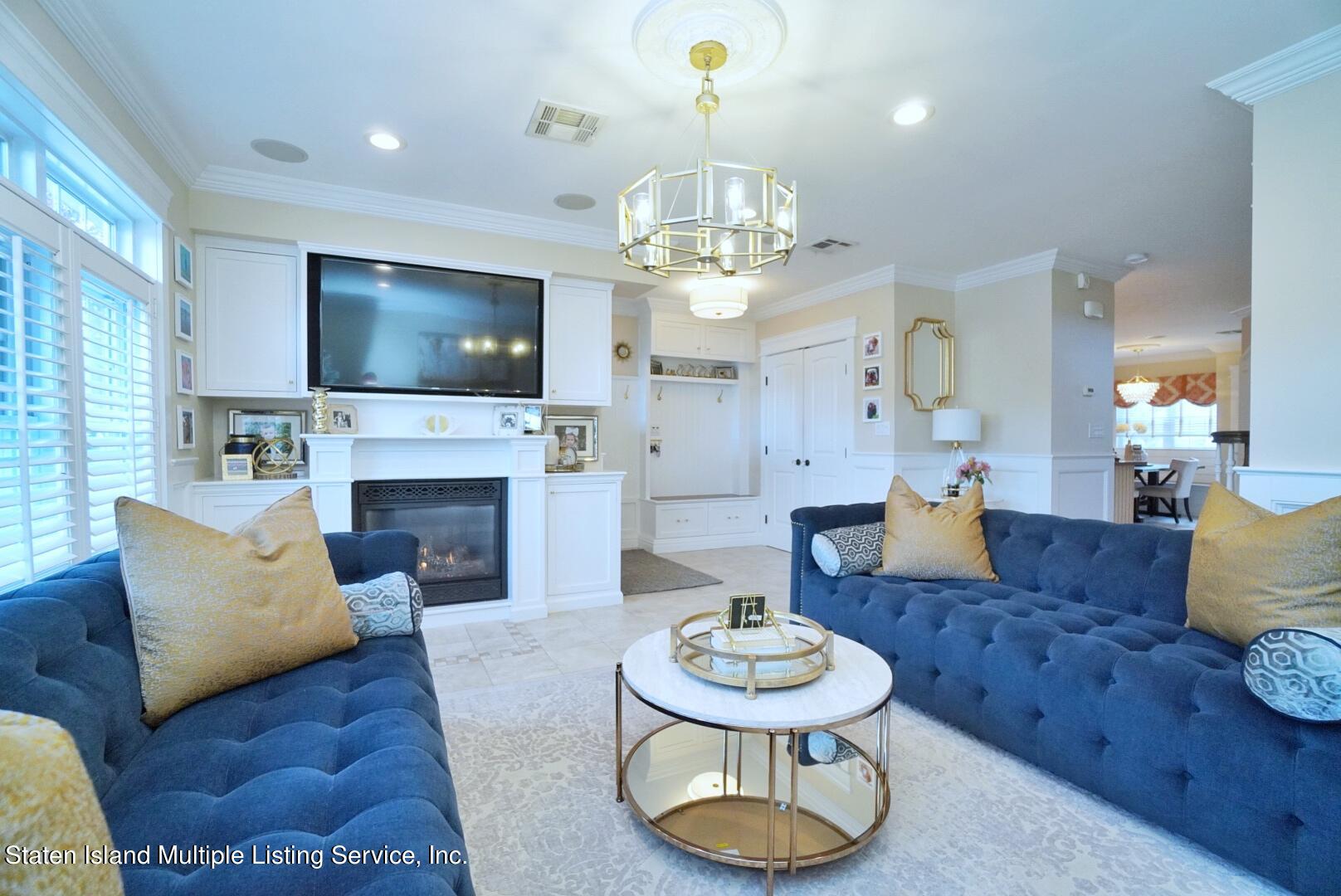 6 Waimer Place Staten Island, NY 10312 - Photo 12 of 69 Photo Nov 23, 12 04 54 PM