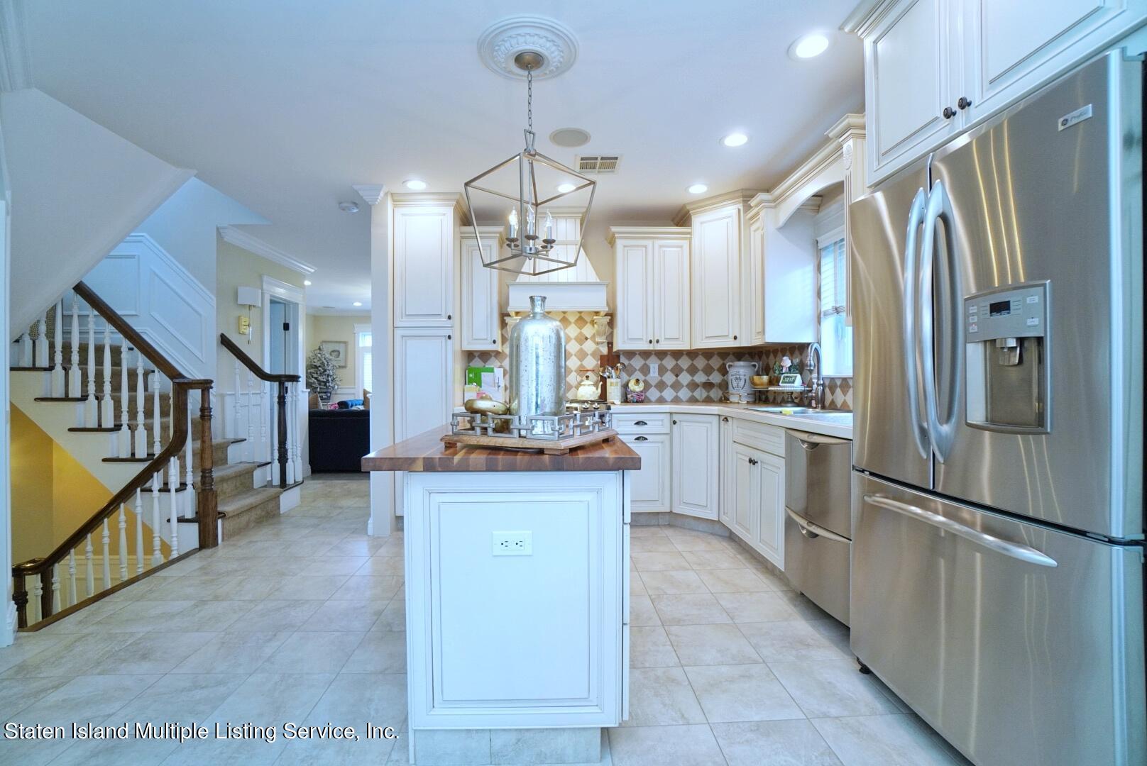 6 Waimer Place Staten Island, NY 10312 - Photo 24 of 69 Photo Nov 23, 12 03 09 PM