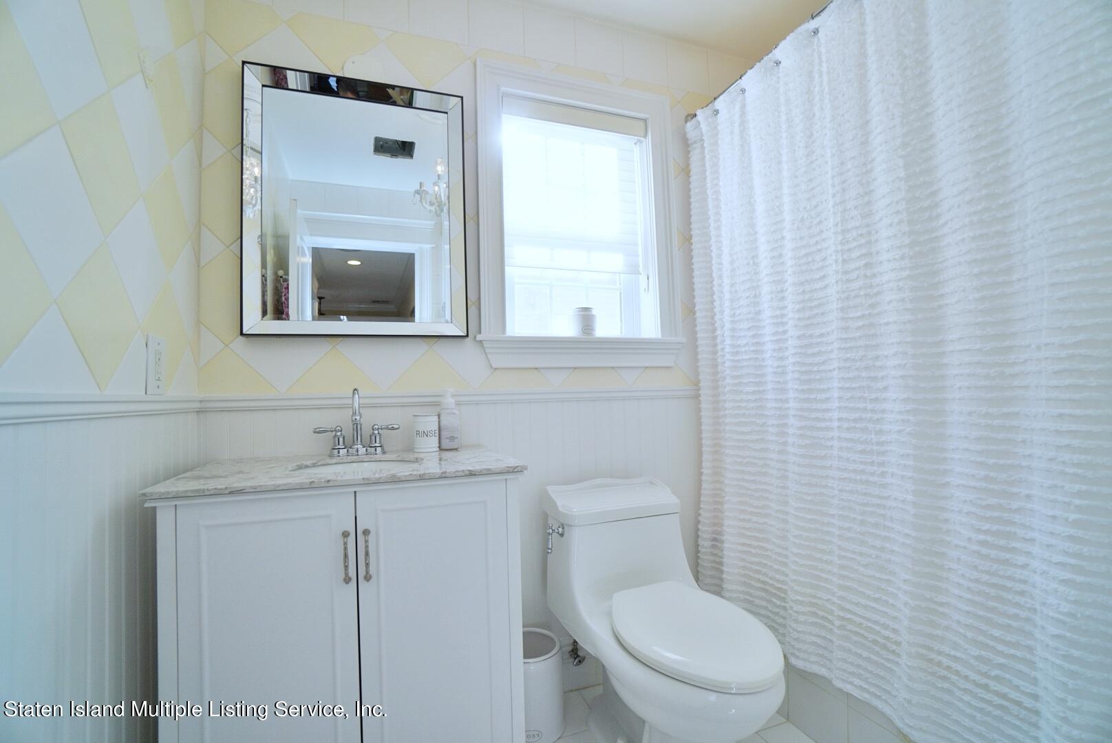 6 Waimer Place Staten Island, NY 10312 - Photo 44 of 69 Photo Nov 23, 11 56 54 AM