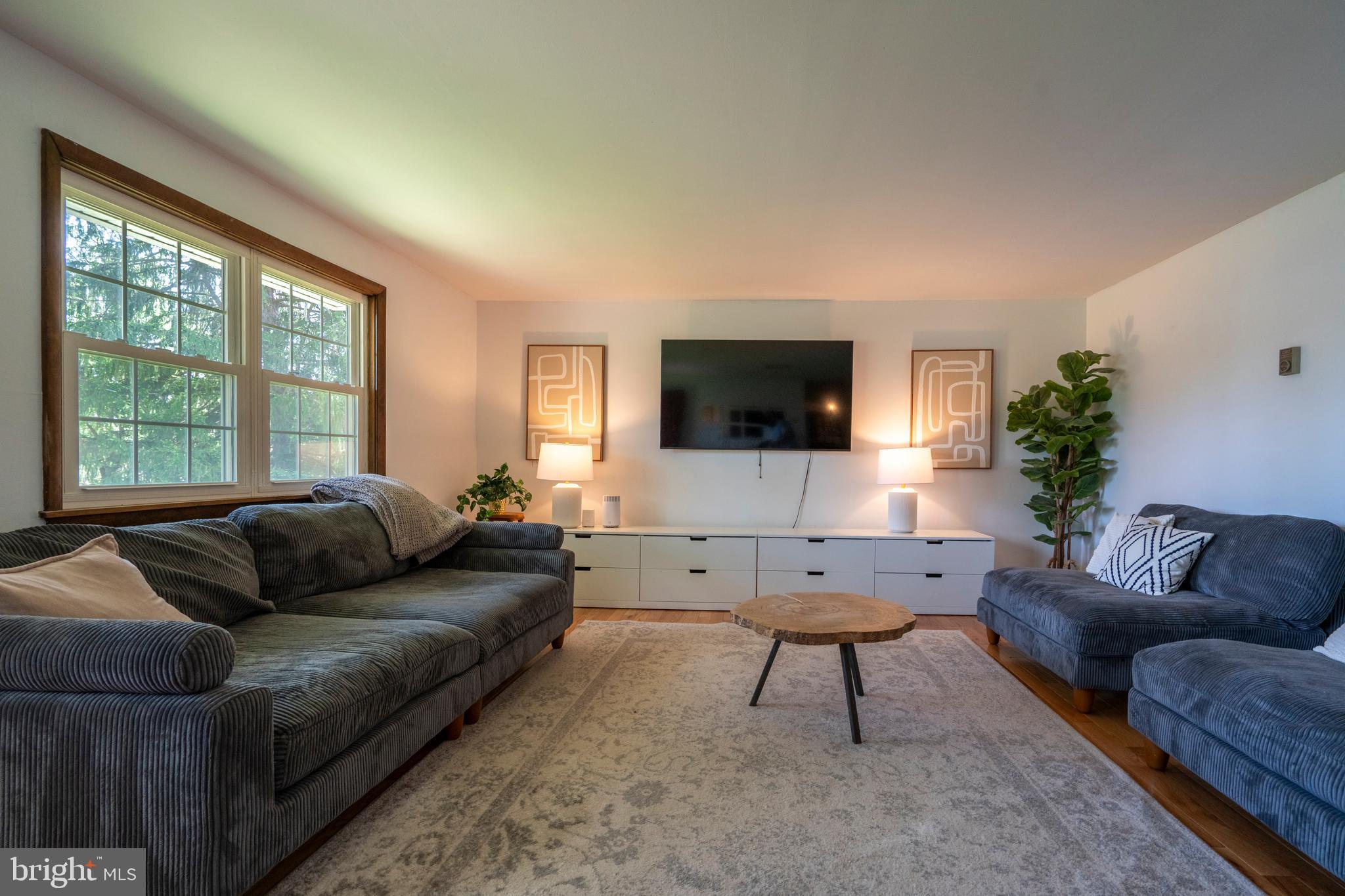 152 Betcher Road Collegeville, PA 19426 - Photo 25 of 55 Living Room