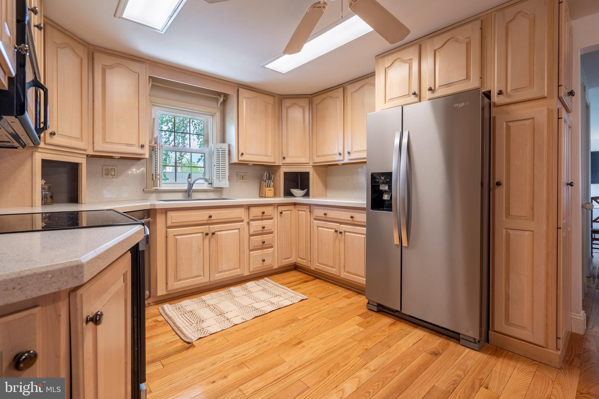 152 Betcher Road Collegeville, PA 19426 - Photo 6 of 55 Newer Stainless Steel Appliances