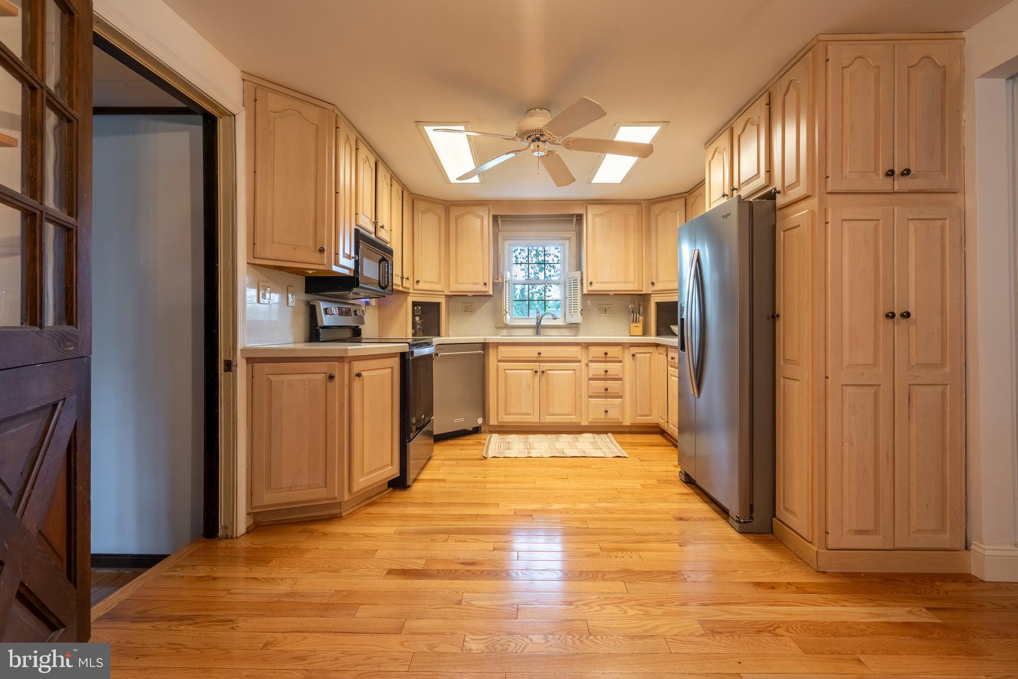 152 Betcher Road Collegeville, PA 19426 - Photo 7 of 55 Hardwood Floors