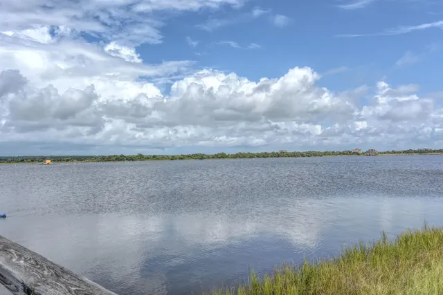 $1,950 | 62 Bermuda Landing Place, North Topsail Beach, NC 28460