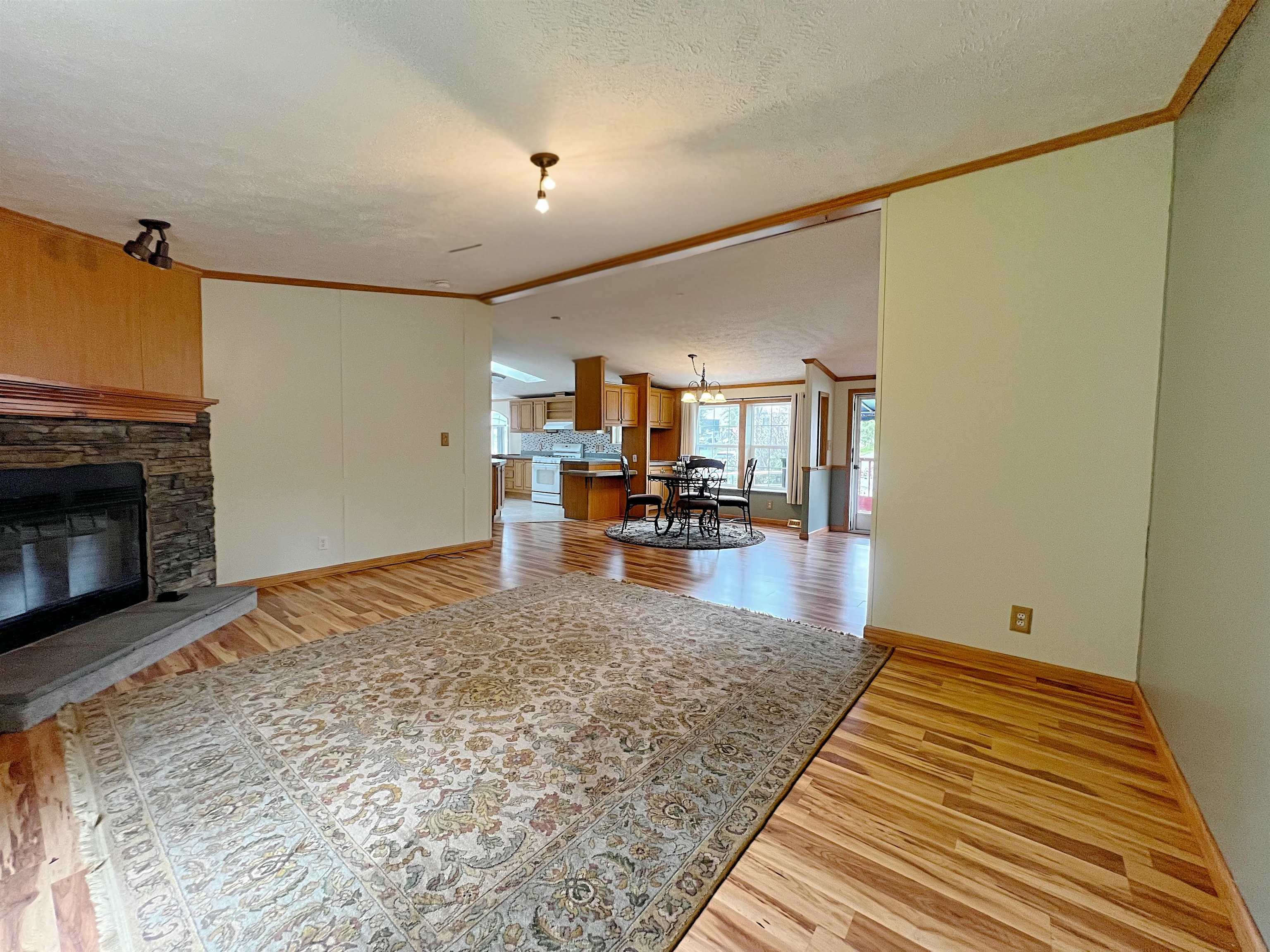 109 Curtis Avenue Rutland, VT 05701 - Photo 7 of 23 Gallery Image 7
