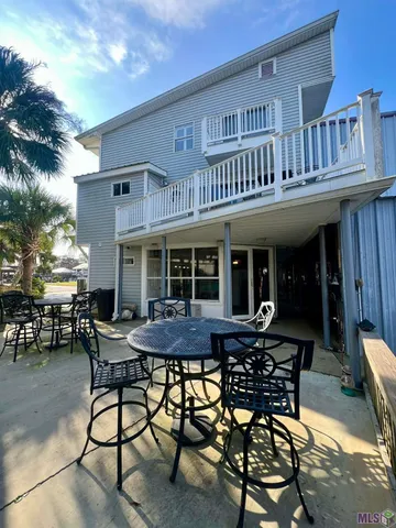 $315,000 | 32875 Rivergate Circle, Unit 1, Springfield, LA 70462