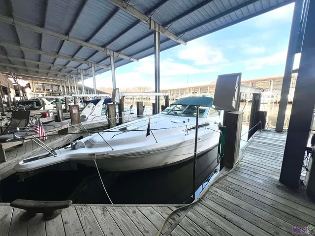 $315,000 | 32875 Rivergate Circle, Unit 1, Springfield, LA 70462