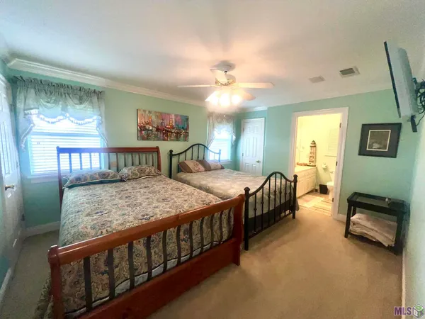 $314,900 | 32875 Rivergate Circle, Unit 1, Springfield, LA 70462