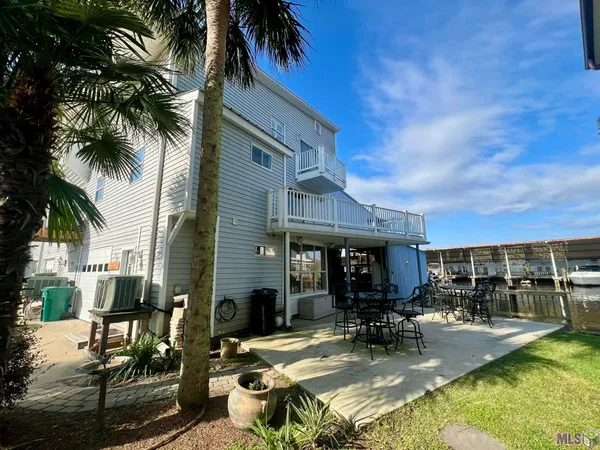 $314,900 | 32875 Rivergate Circle, Unit 1, Springfield, LA 70462