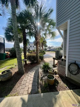 $314,900 | 32875 Rivergate Circle, Unit 1, Springfield, LA 70462