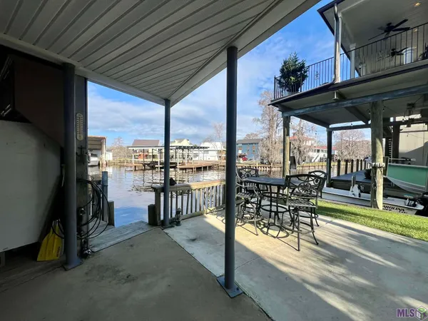 $314,900 | 32875 Rivergate Circle, Unit 1, Springfield, LA 70462