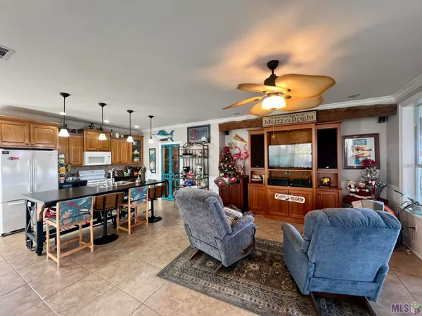 $314,900 | 32875 Rivergate Circle, Unit 1, Springfield, LA 70462