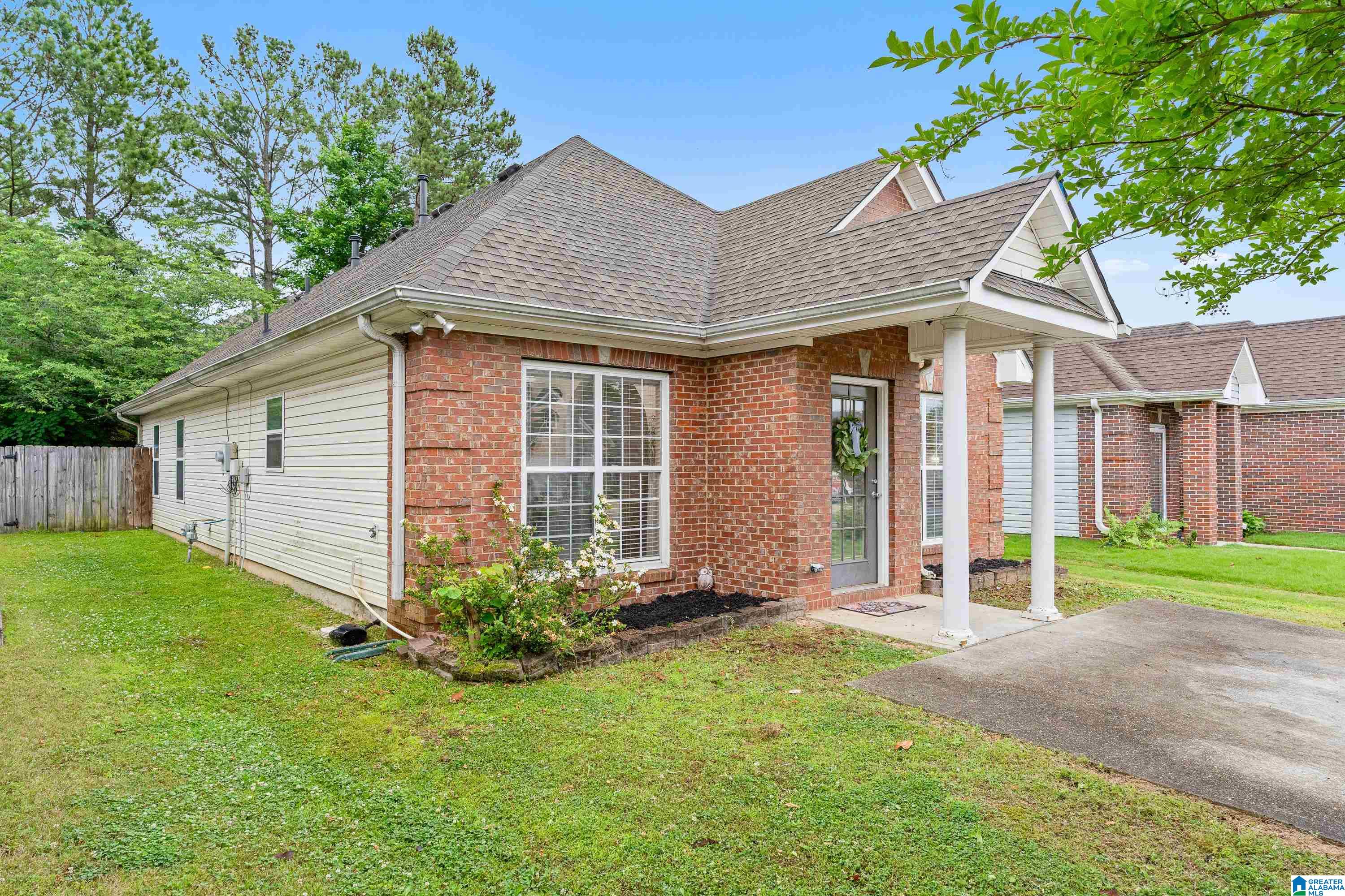 106 Highview Cove Pelham, AL 35124 - Photo 3 of 24