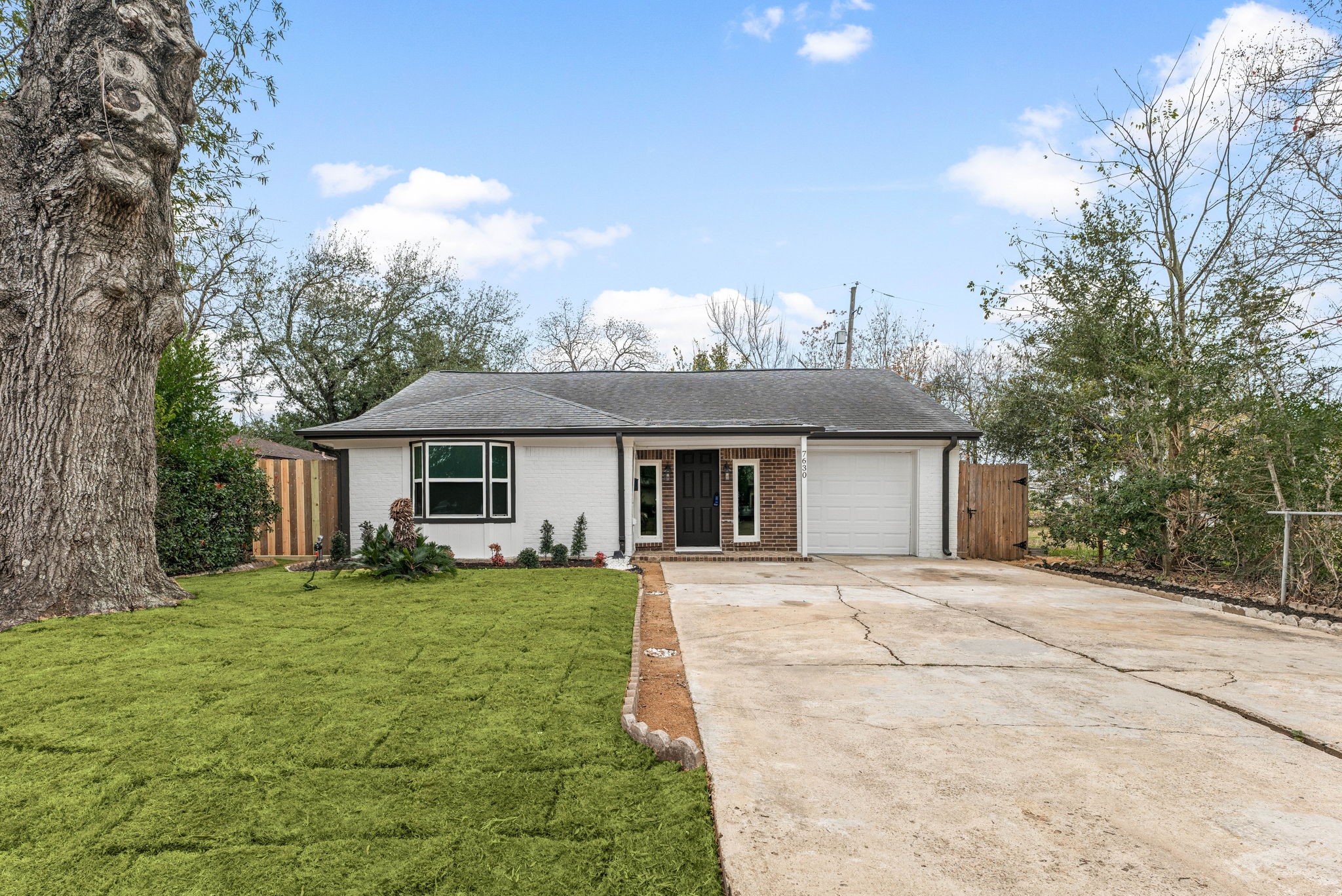 7630 Lady Street Houston, TX 77021 - Photo 3 of 32 No HOA!