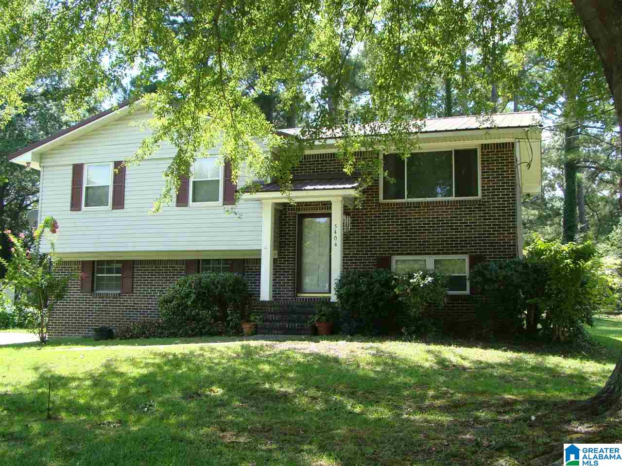 5404 Valleyview Trail Adamsville, AL 35005 - Photo 1 of 28
