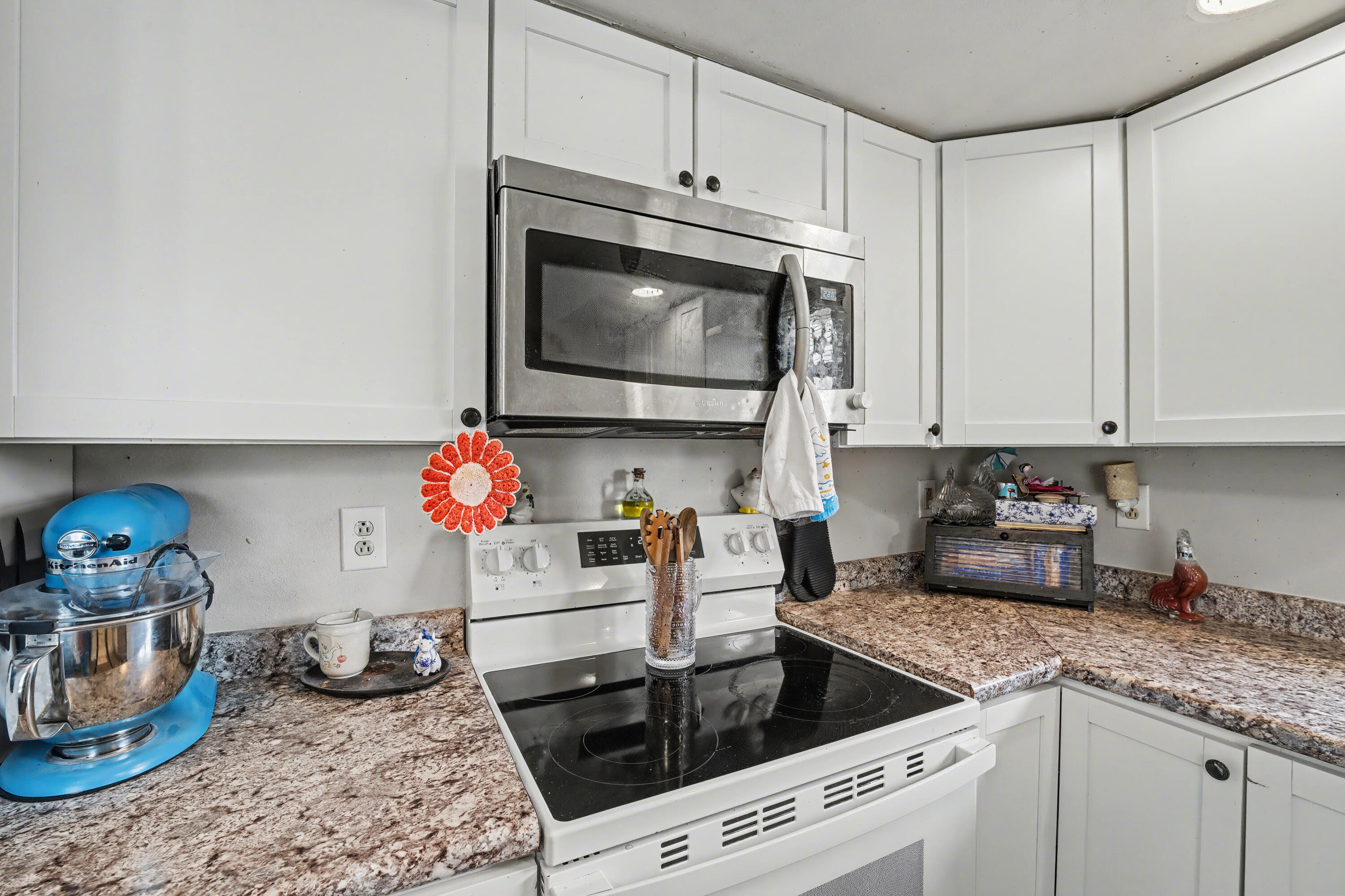 5235 Middle Urbana Road Springfield, OH 45503 - Photo 12 of 55