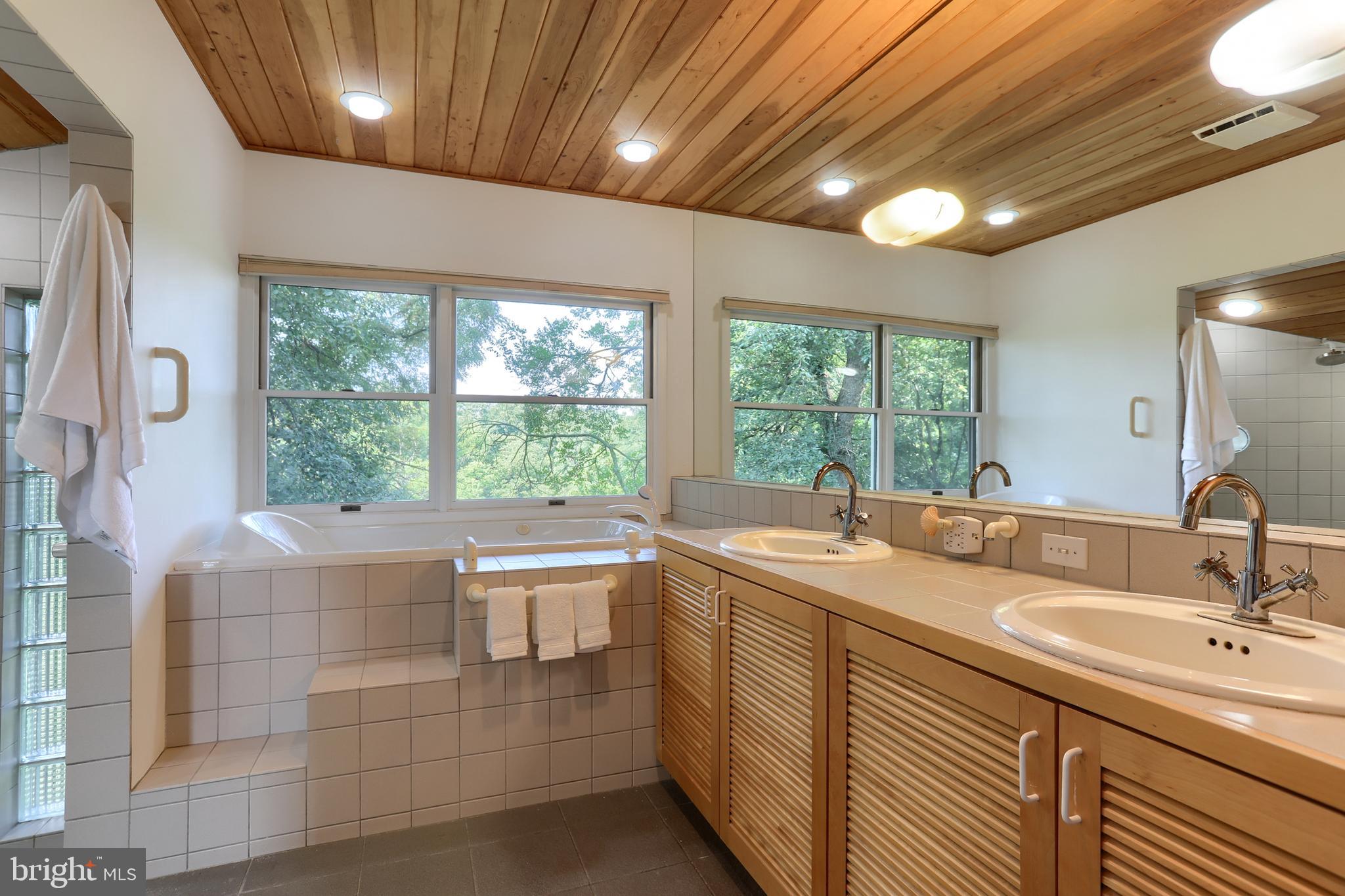 6993 Schoolhouse Road Hershey, PA 17033 - Photo 36 of 70 Gallery Image 36