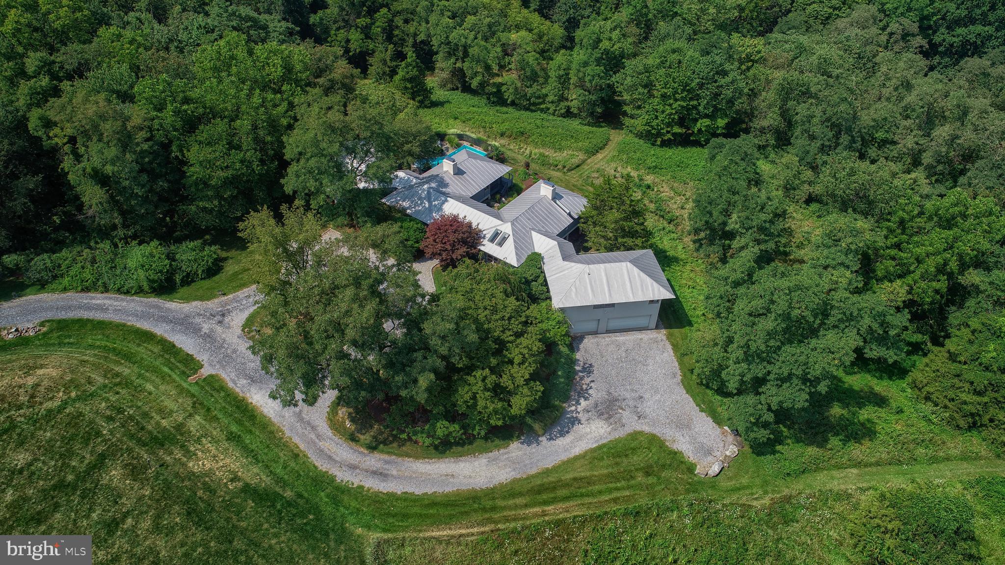 6993 Schoolhouse Road Hershey, PA 17033 - Photo 6 of 70 Gallery Image 6
