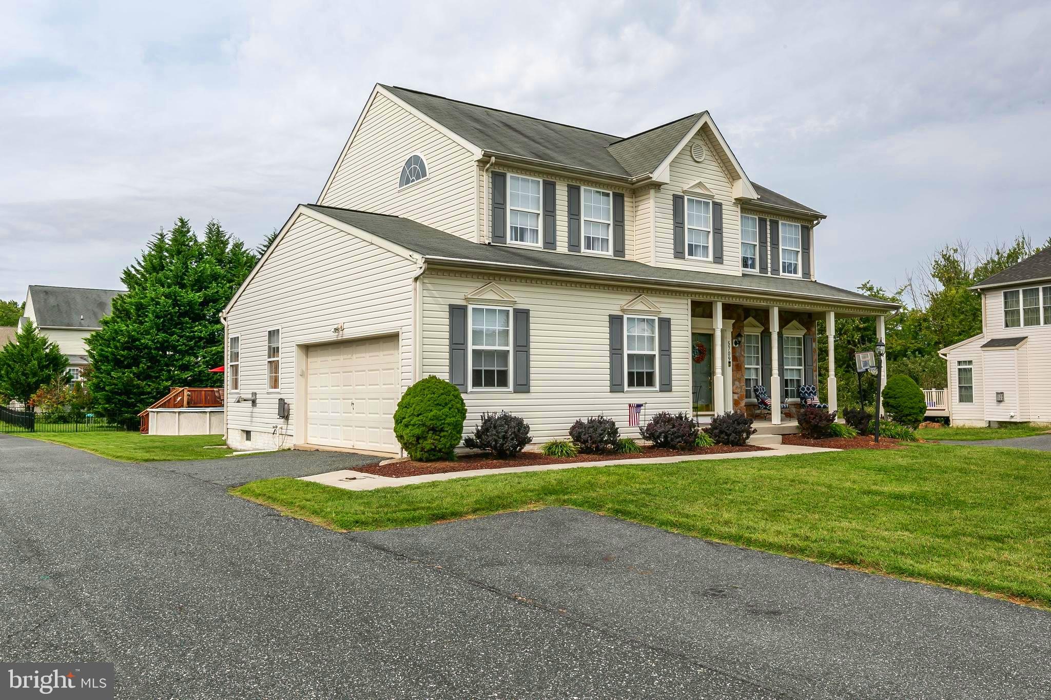 5709 Allender Road White Marsh, MD 21162 - Photo 2 of 39