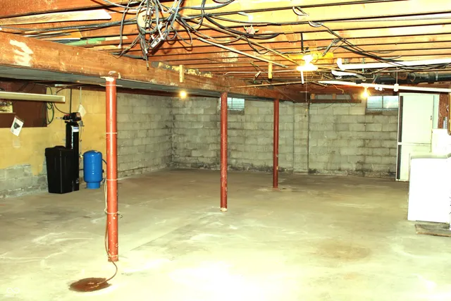 $225,000 | 6415 Maple Lawn Road, Indianapolis, IN 46241