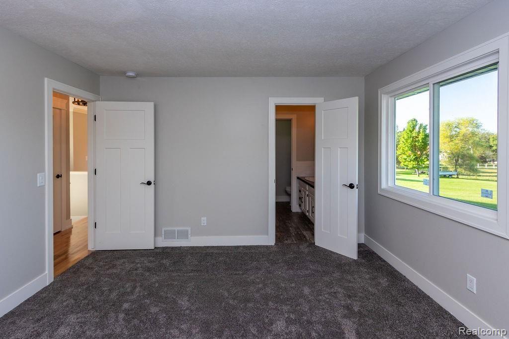 694 South Diamond Road Mason, MI 48854 - Photo 27 of 40 27.jpg