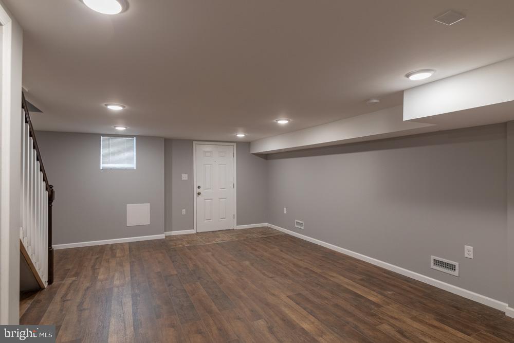 1533 Rainer Road Brookhaven, PA 19015 - Photo 17 of 37