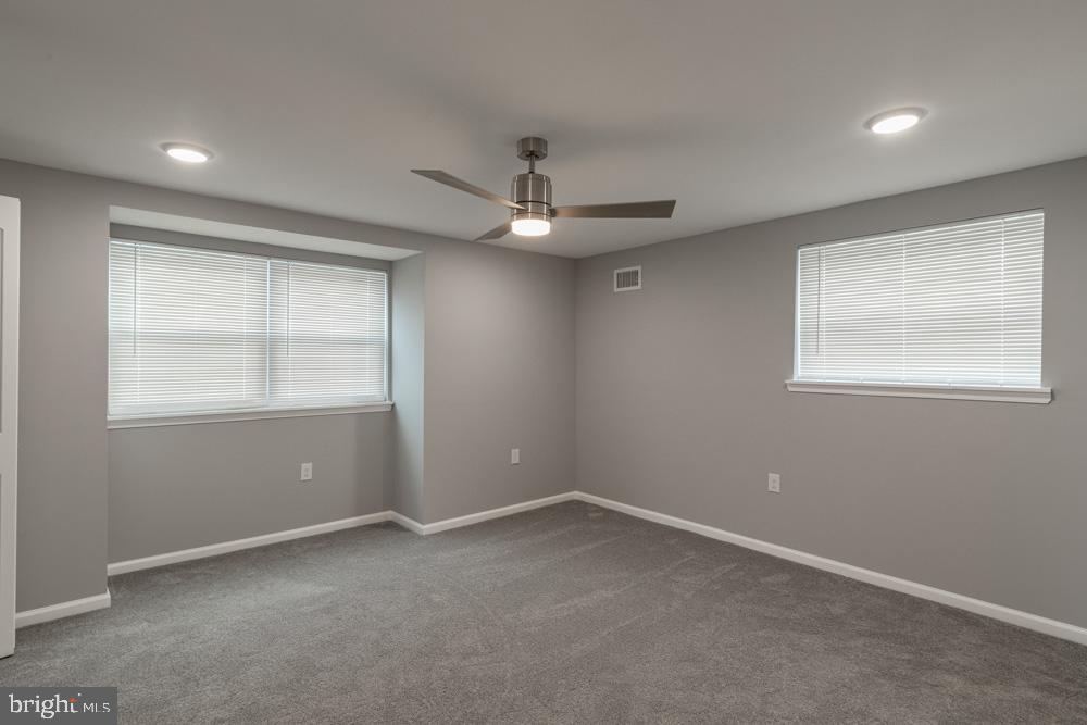 1533 Rainer Road Brookhaven, PA 19015 - Photo 29 of 37