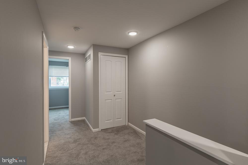 1533 Rainer Road Brookhaven, PA 19015 - Photo 34 of 37