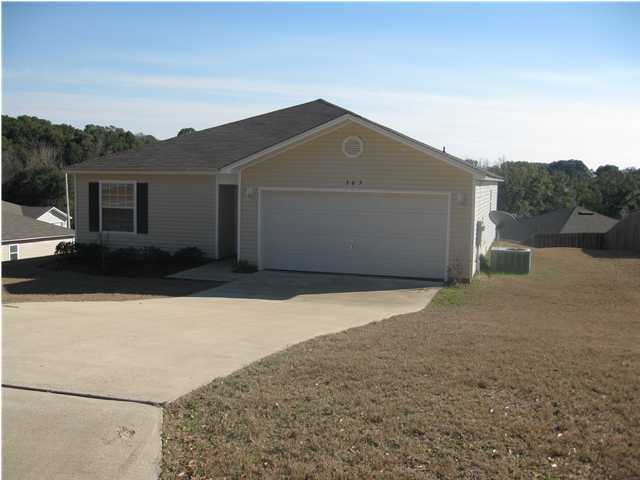 305 Seclusion Boulevard Crestview, FL 32536 - Photo 1 of 12