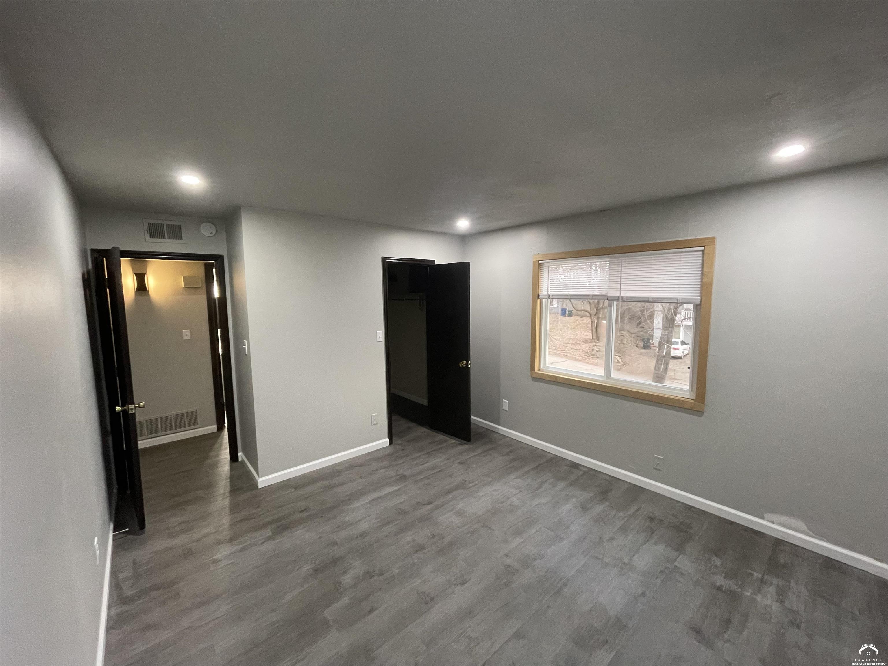 3226 Cardinal Drive Lawrence, KS 66049 - Photo 5 of 14