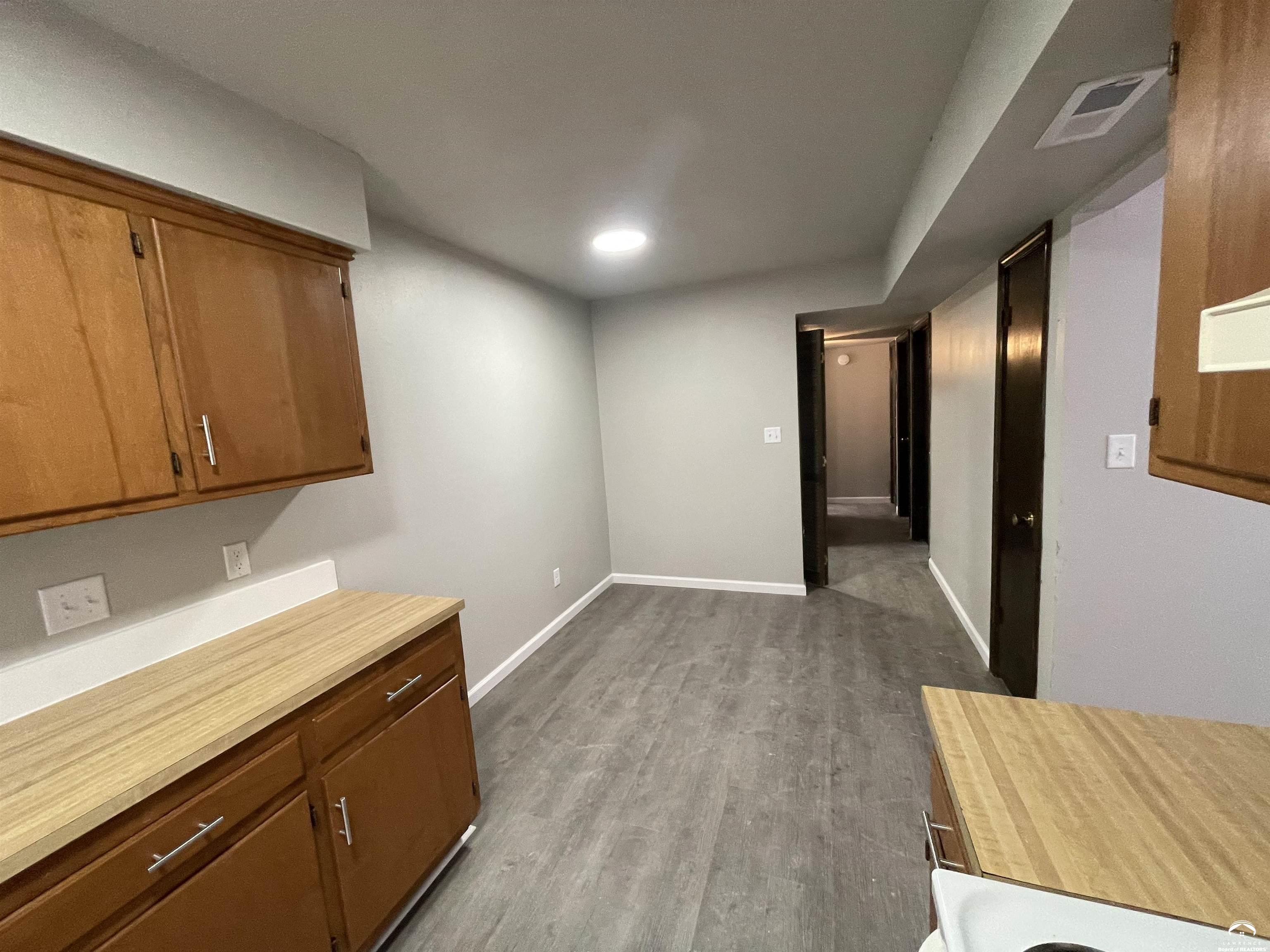 3226 Cardinal Drive Lawrence, KS 66049 - Photo 9 of 14