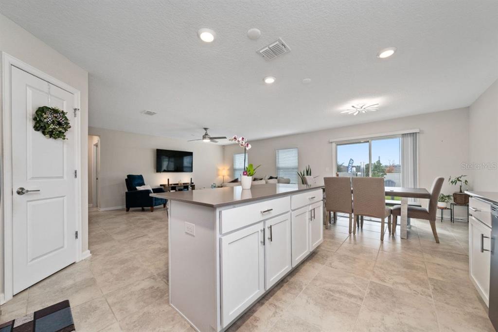 4476 Magnolia Ridge Court Kissimmee, FL 34746 - Photo 7 of 25